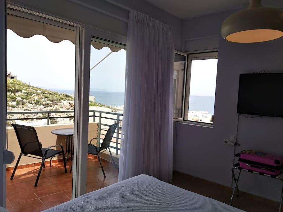Sunny Apartment With Amazing View Ретимно Екстериор снимка